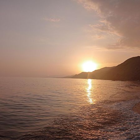 Вилла Vistas Al Mar Адра Экстерьер фото