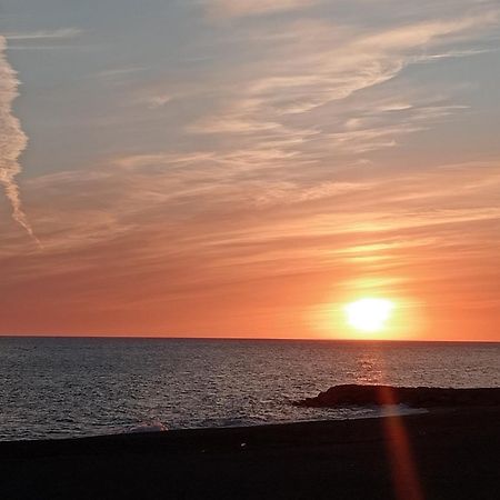 Вилла Vistas Al Mar Адра Экстерьер фото
