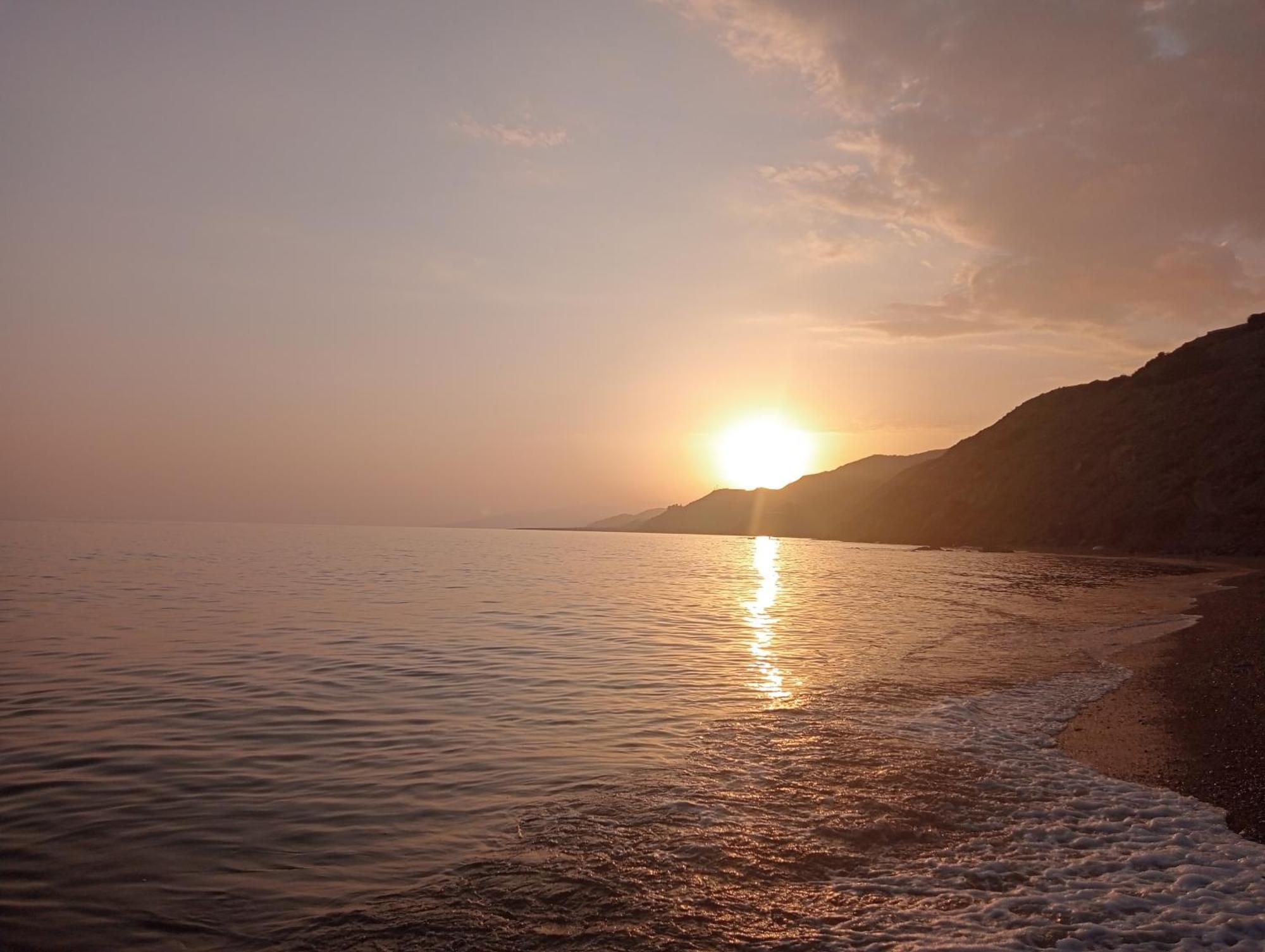 Вилла Vistas Al Mar Адра Экстерьер фото